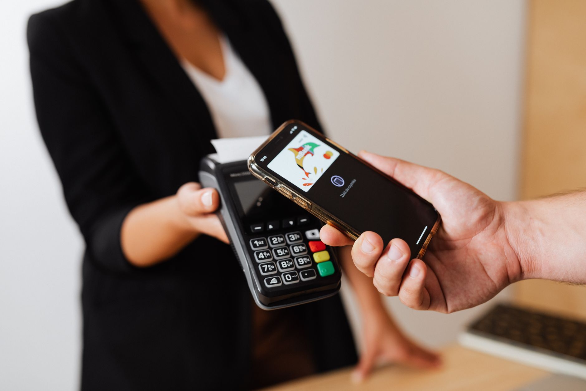 Google Wallet Android update introduces a stacked card layout