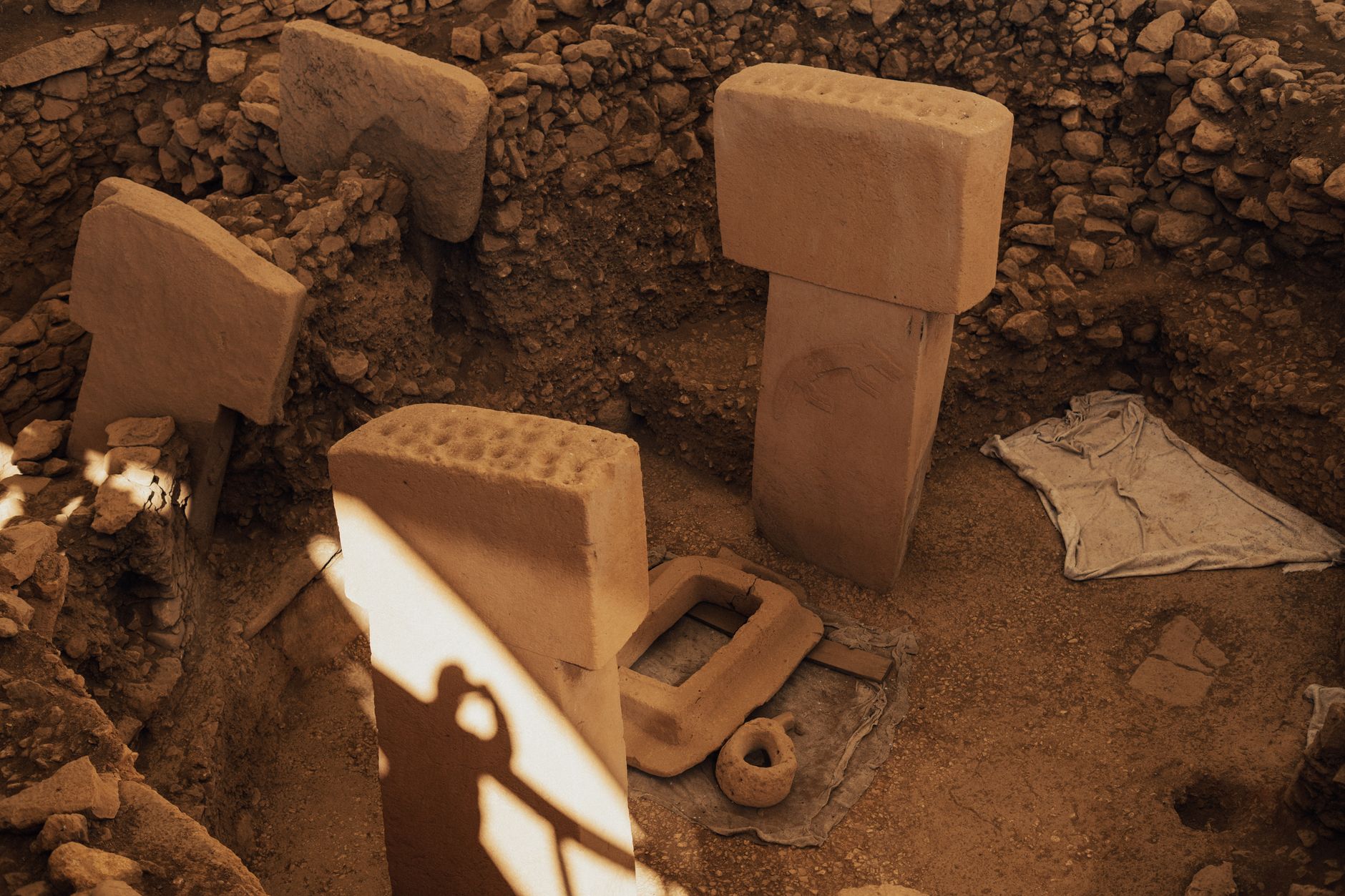 Rare Wooden Artifacts Reveal the Hidden Side of Neanderthal Tech