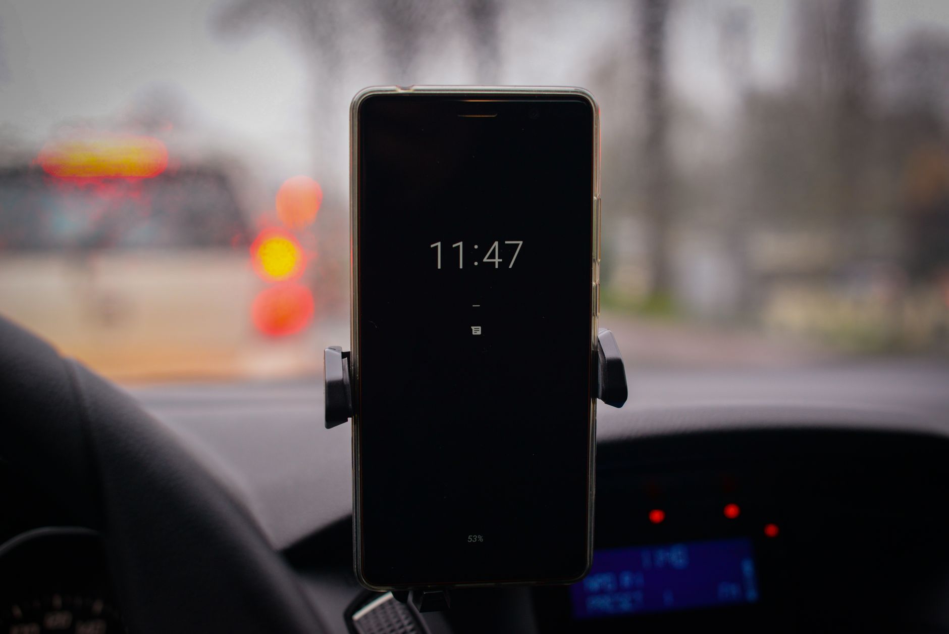 How to Enable and Manage Live Activities on iPhone and CarPlay