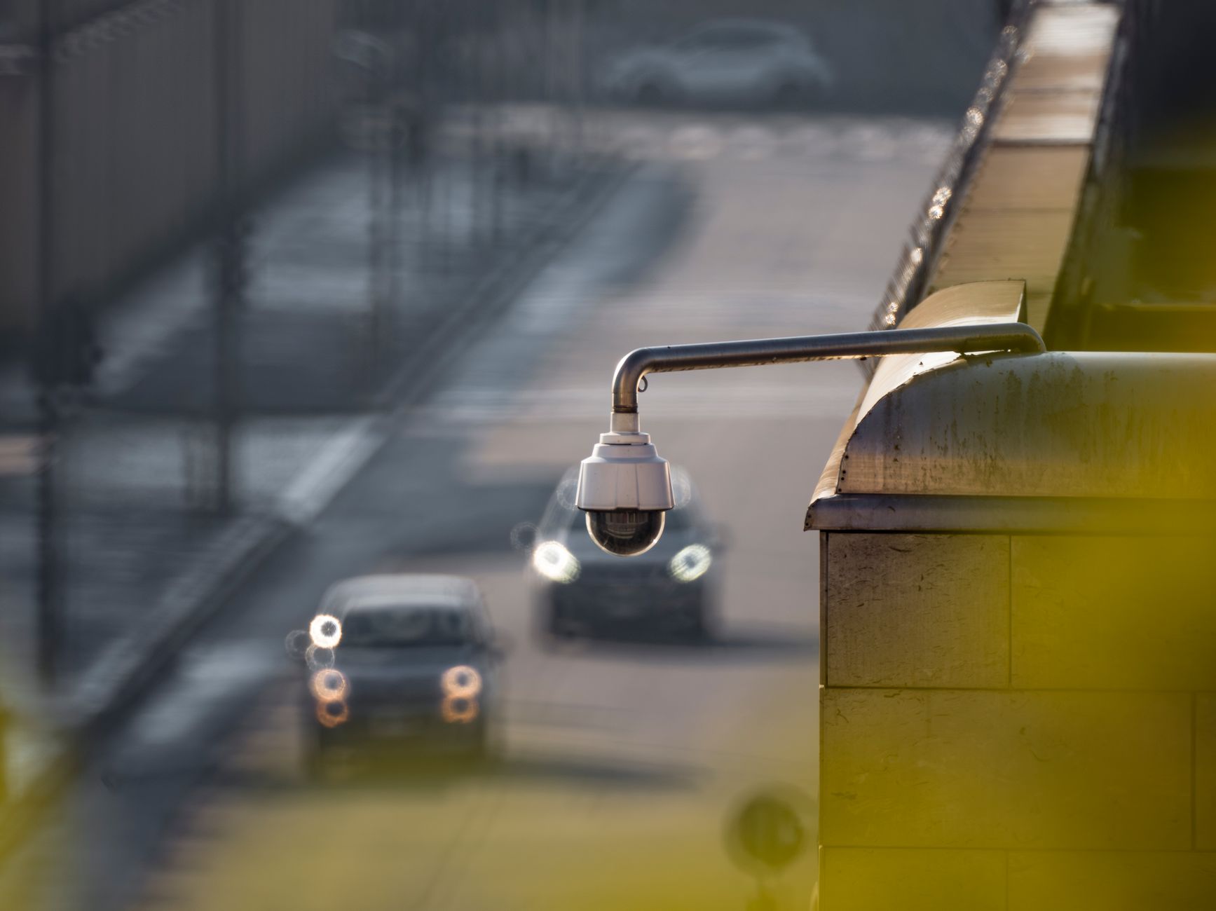 Inside the Tech of Aftermarket Wireless Backup Cameras