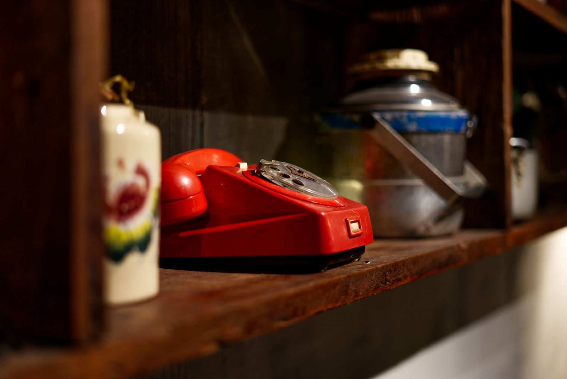 Why Japan Finally Let Go of Its Iconic Flip Phones