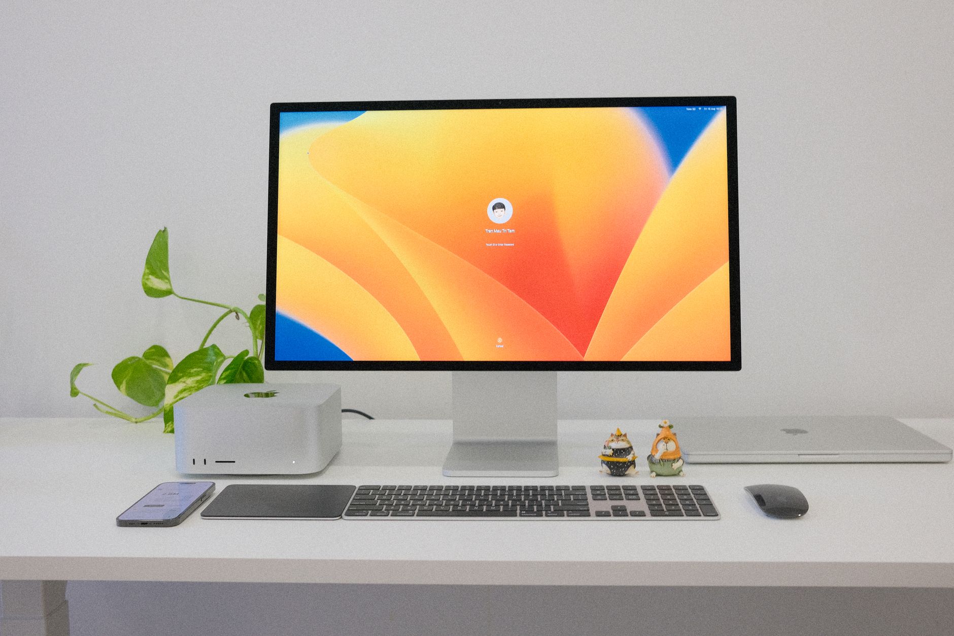 Minisforum Launches 192GB AI Workstation Built For Large Language Models