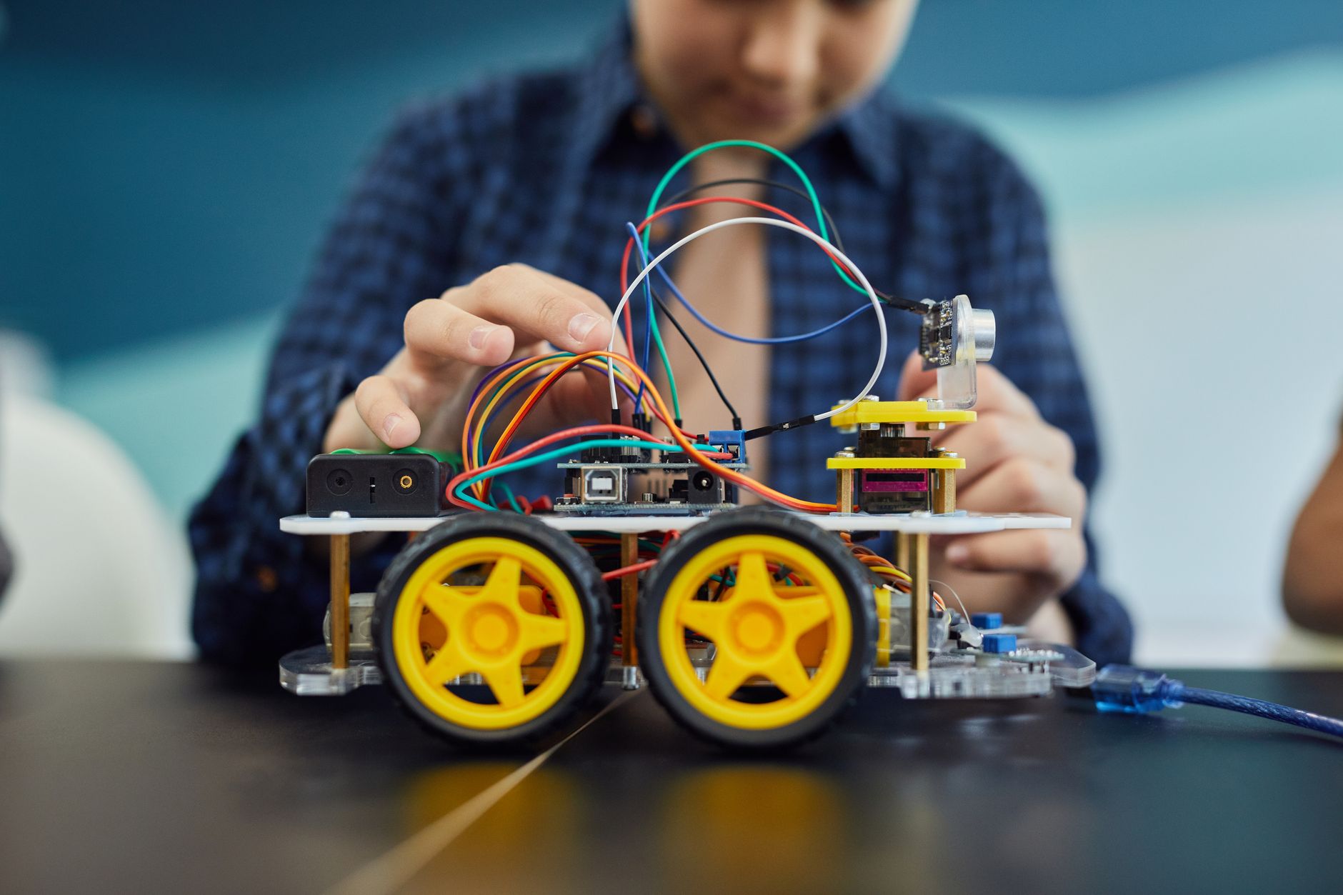 Ukrainian engineers develop 3D-printed airless wheels for frontline robots
