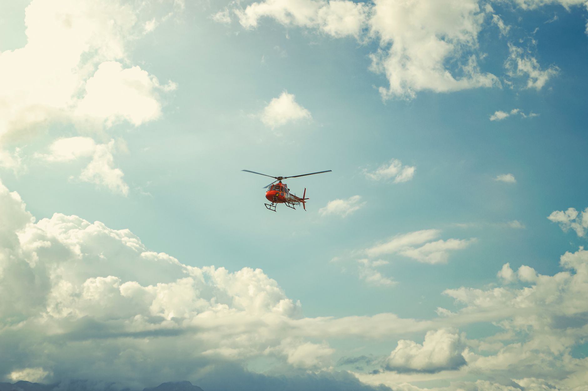US military tests self-flying cargo helicopters with Starlink and Shield AI