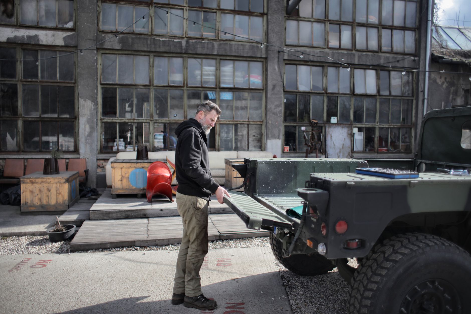 US Army shifts to modular AeroVironment lasers for standard trucks