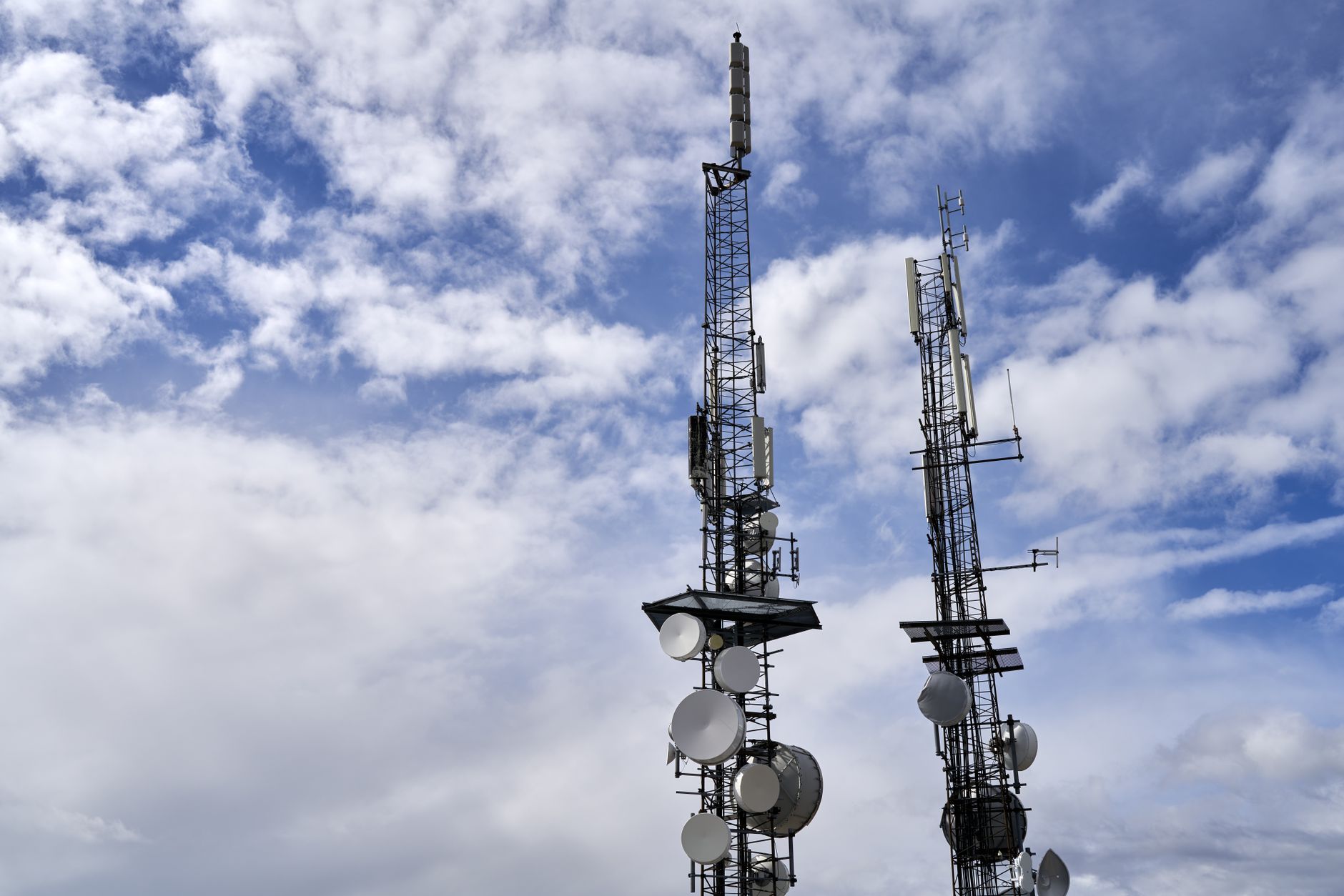 NATO Plans Procurement of Portable GPS and Drone Jammers