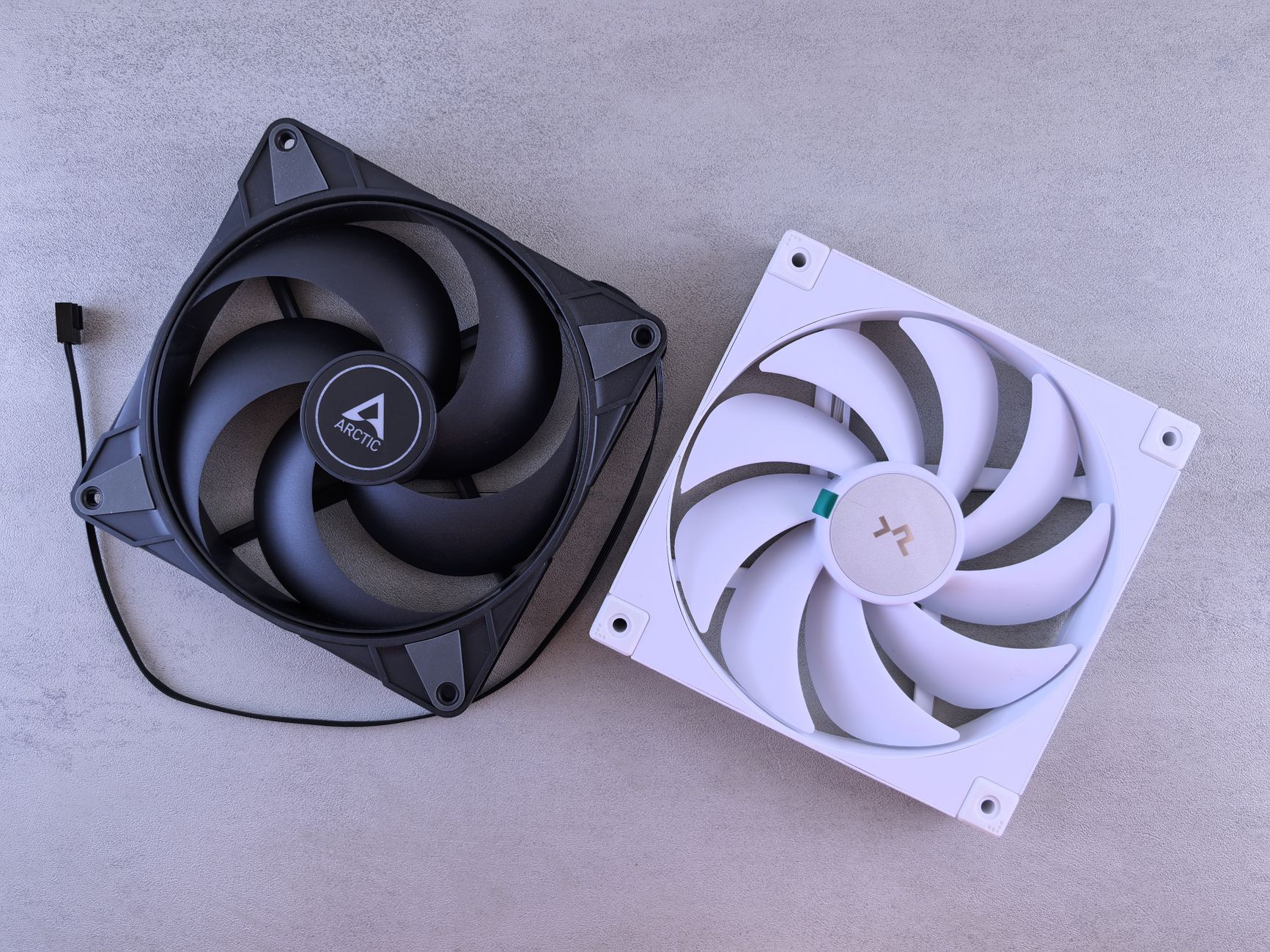 Thermaltake CAPO X Dual System PC Case Reviewed